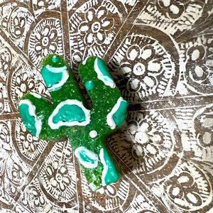 Cactus animal print vent clip